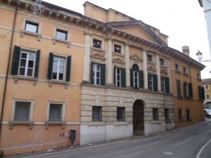 Palazzo betteloni pescantina