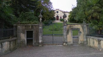 Villa De Beni