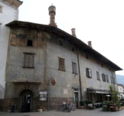 Palazzo Marchetti o Palazzo San Pietro