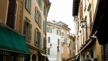 Salò buildings street S.Carlo