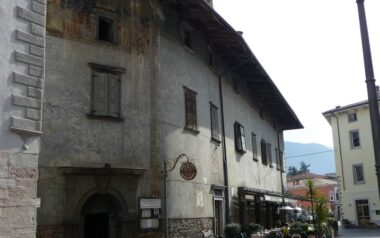 Arco – Palazzo S. Pietro (o Marchetti) XV sec.