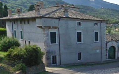 Villa Colpani Beccherle Caprino Veronese lago di Garda monte Baldo