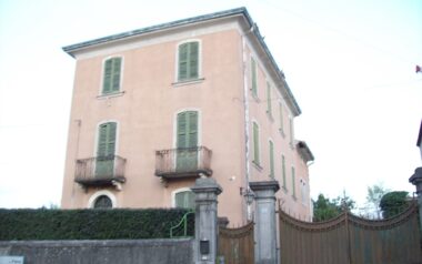 Castelnuovo – Cavalcaselle – villa via Fiera