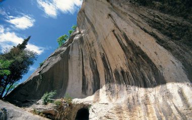 Marmitte dei Giganti Nago Torbole