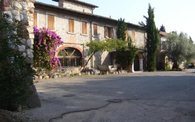 padenghe-del-garda-cortile