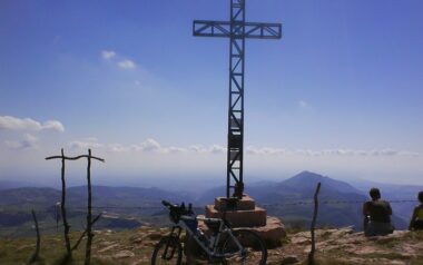 s-anna-d-alfaedo-croce-sul-corno-d-Aquiglio